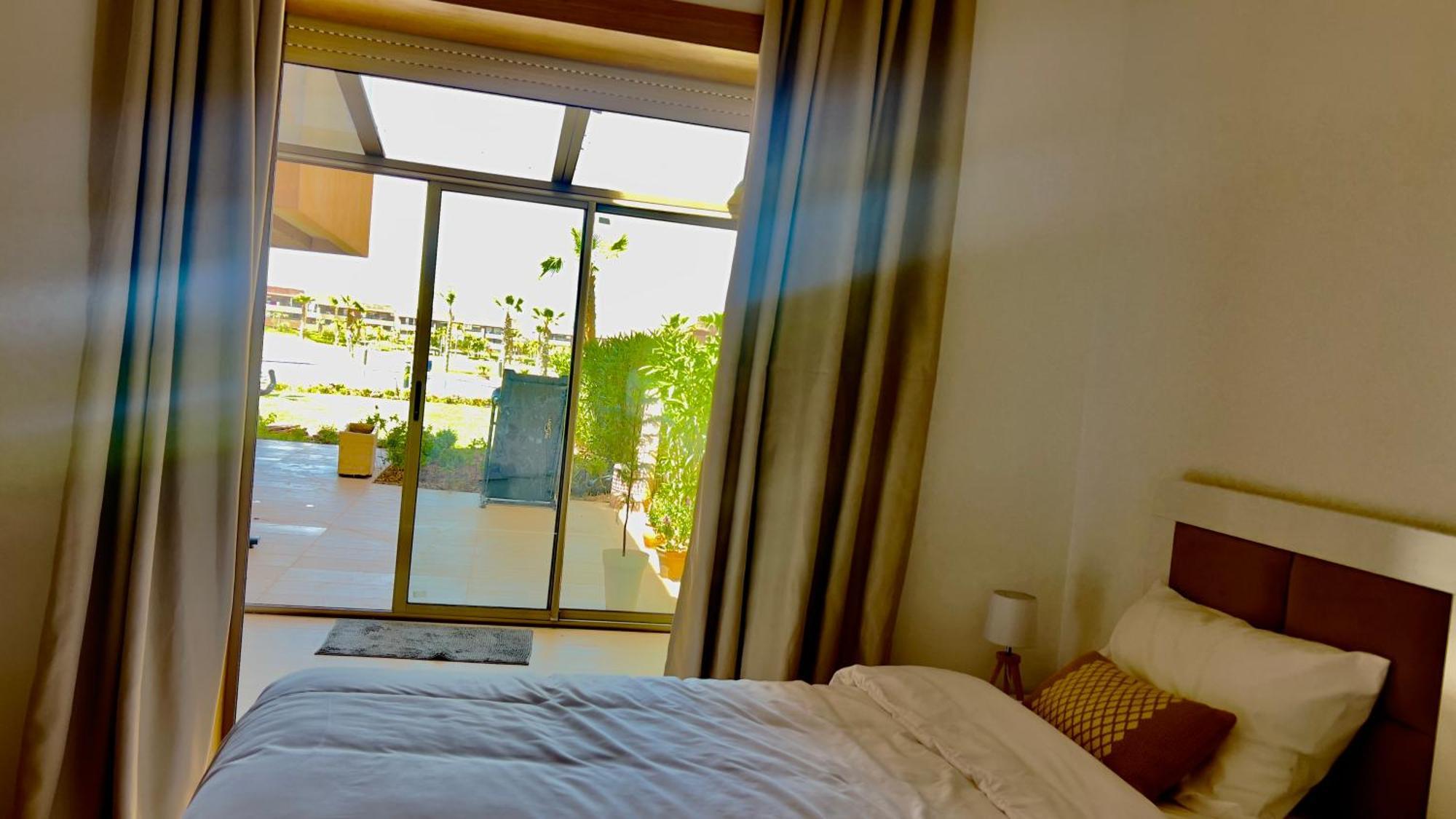 Appartement De Luxe Avec Jardin Vue Sur La Piscine Golf Securise 24H Sur 24 A 5 Minutes De L Aeroport Marrakesh Luaran gambar