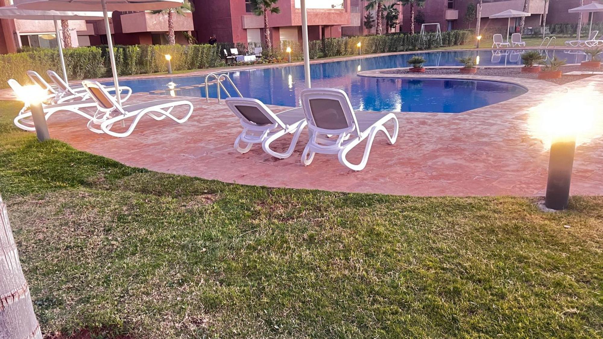 Appartement De Luxe Avec Jardin Vue Sur La Piscine Golf Securise 24H Sur 24 A 5 Minutes De L Aeroport Marrakesh Luaran gambar