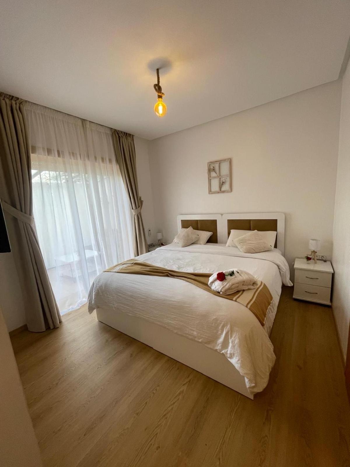 Appartement De Luxe Avec Jardin Vue Sur La Piscine Golf Securise 24H Sur 24 A 5 Minutes De L Aeroport Marrakesh Luaran gambar